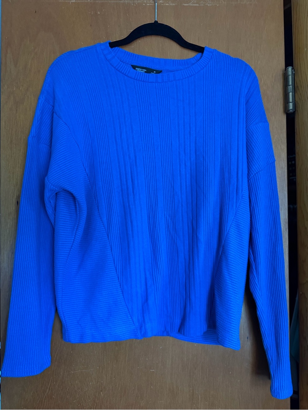 Simply Vera Wang Crew Neck Sweater in Blue Size Medium Like New